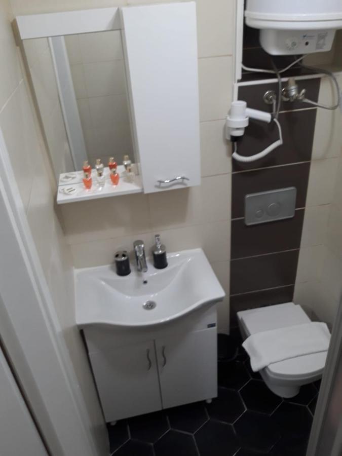 Taksim Pera Aparts Aparthotel Estambul Exterior foto